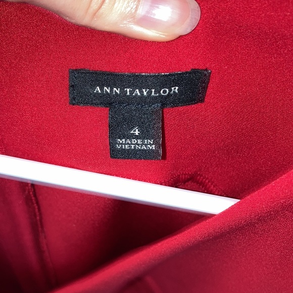 SOLD Ann Taylor Red cocktail dress - Picture 3 of 4